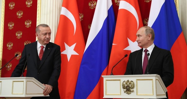 السفارة الروسية بتركيا تشارك في تحدي الـ 10 سنوات بصور لبوتين وأردوغان