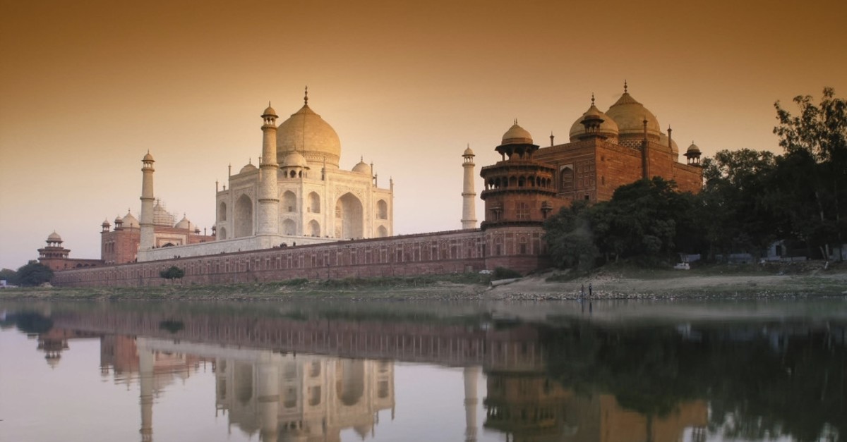 The Taj Mahal In Monsoon Season A Humid But Superb Experience Daily Sabah