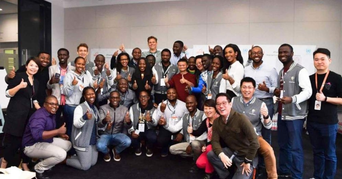 Jack Ma, one of the four jury members in the final stage of the Netrepreneur Prize, scores the entrepreneurs.