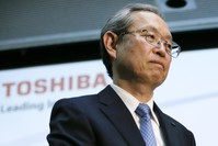Satoshi Tsunakawa, President and CEO of Toshiba Corp., leaves podium after attending a news conference in Tokyo, on Tuesday, April 11, 2017 (EPA Photo)