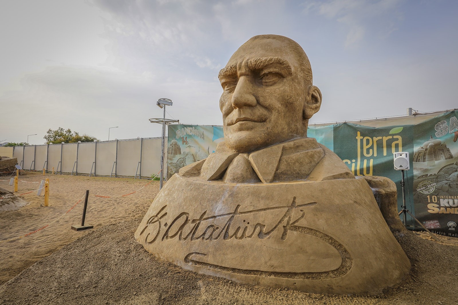 Sandskulptur-Festival in Antalya