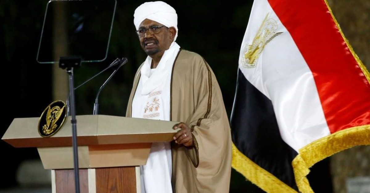 Sudanese President Omar al-Bashir delivers a speech to the nation, Feb. 22, 2019. (AFP Photo)