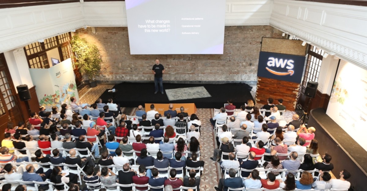 Turkey's first Pop-Up Loft, launched by Amazon Web Services, provides technology startups and businesses with free activities and training workshops.