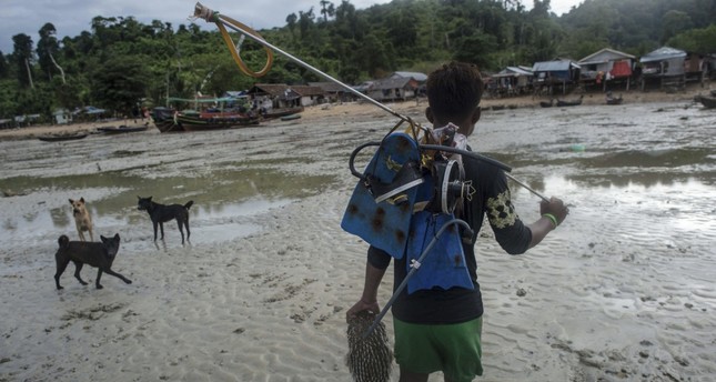 3 ways to stop dynamite fishing picture