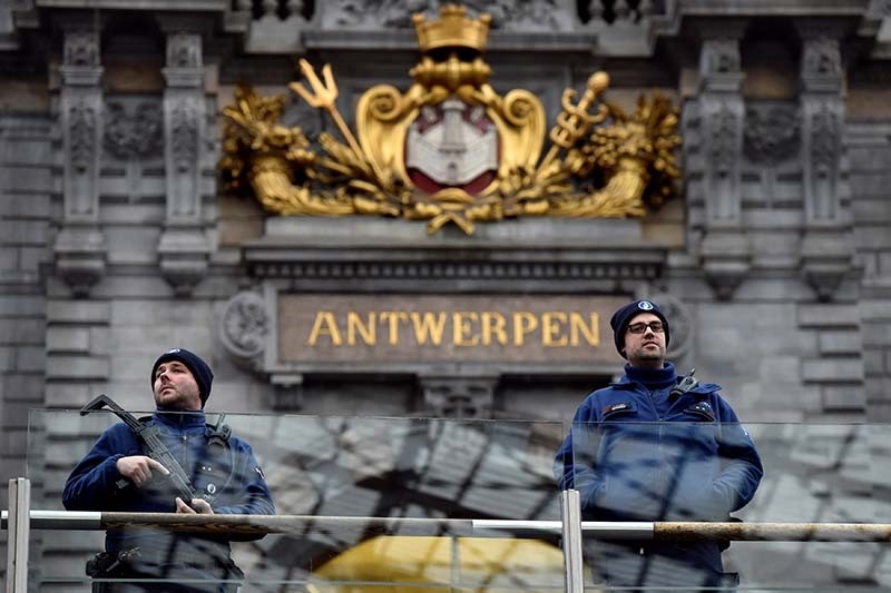 Belgian police officers patrol in the central station, in Antwerp, Belgium March 3, 2017. (Reuters Photo)