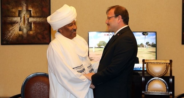 من لقاءات نائب رئيس الوزراء التركي في السودان IHA