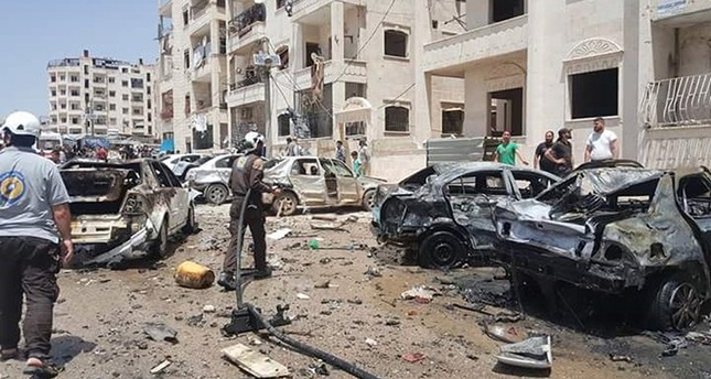 مقتل مدنيين اثنين بانفجار سيارة مفخخة في إدلب السورية