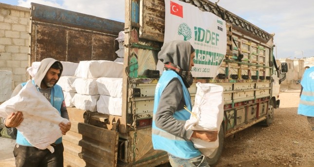 اتحاد تركي يطلق حملة لمساعدة النازحين في إدلب السورية