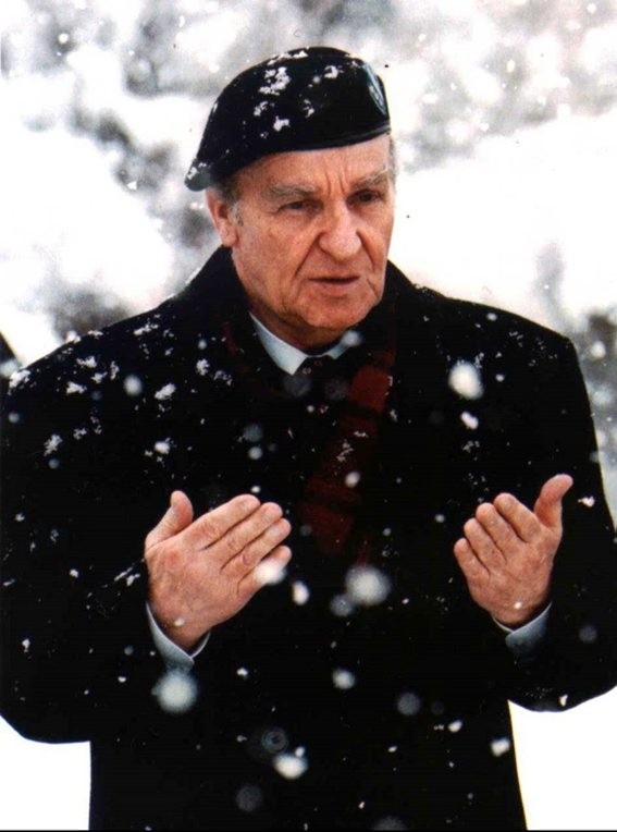 Alija Izetbegovic lived between 1925 and 2003.
