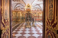 Picture taken on April 9, 2019, shows the Jewel Room (Juwelenzimmer), one of the rooms in the historic Green Vault at the Royal Palace in Dresden, eastern Germany. (AFP Photo)