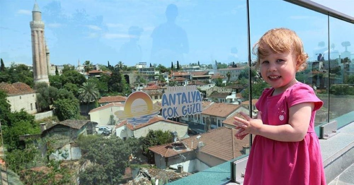 Top Tourist Draw Antalya Welcomes Record Number Of Russian Tourists Daily Sabah