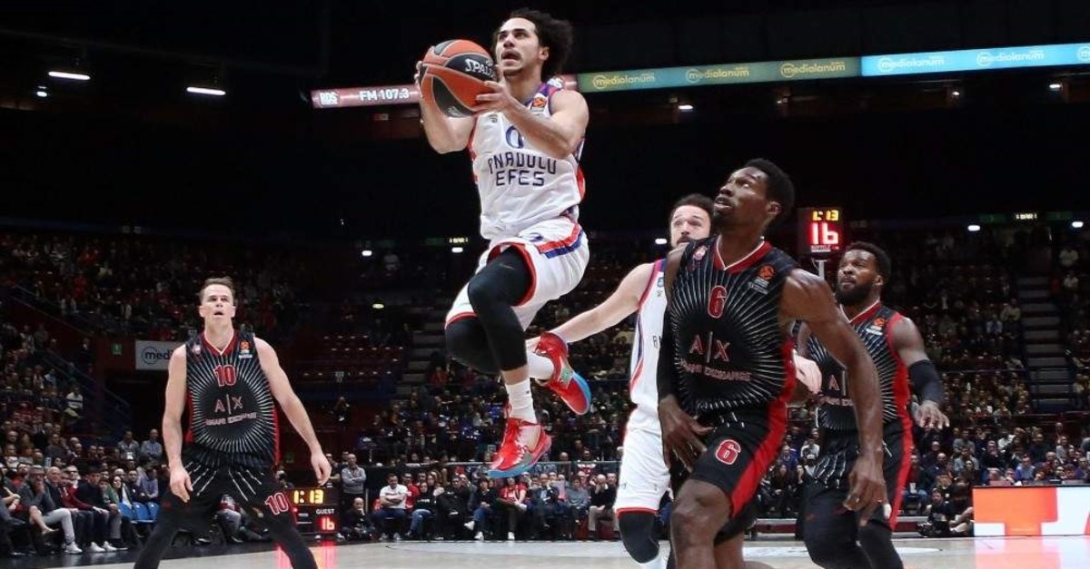 Anadolu Efes extends winning streak in EuroLeague | Daily Sabah