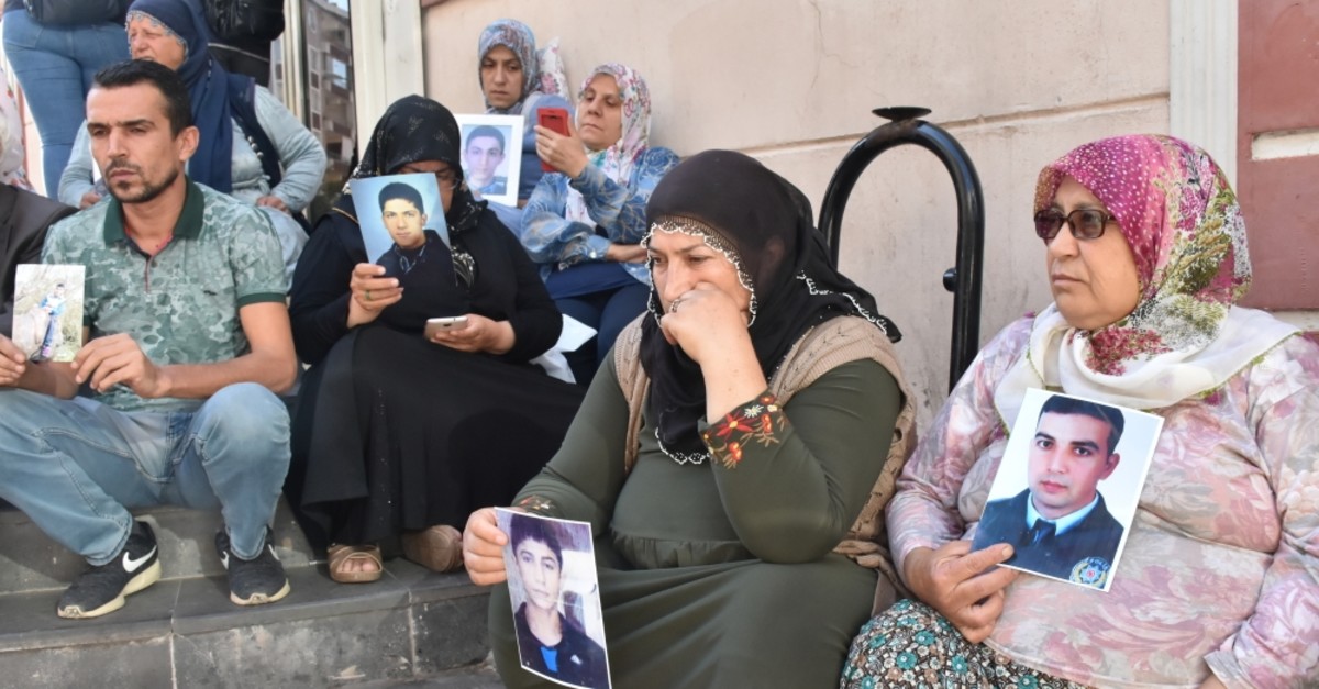 Families stage a sit-in protest in front of HDP headquarters in Diyarbaku0131r against the PKK terrorist group's abduction of their children, Sept. 10, 2019.