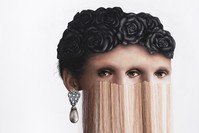 ,It is not that bad to be broken,, 2019, oil on canvas and thread, 80x80cm.