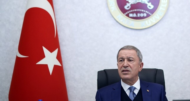 وزير الدفاع التركي خلوصي أقار