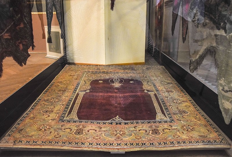 Photo shows a prayer rug Ottoman soldiers used during the 2nd Vienna Siege.