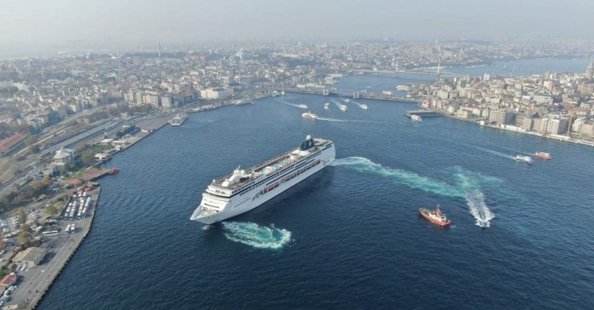 largest cruise ships arriving