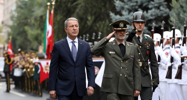 وزير الدفاع التركي يستقبل نظيره الإيراني بأنقرة