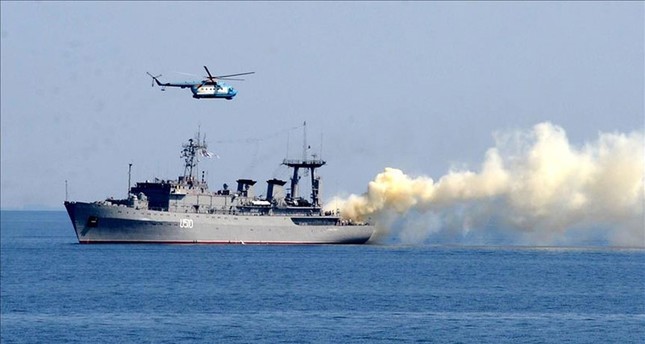 روسيا تجري مناورات عسكرية بالبحر المتوسط للمرة الأولى في تاريخها