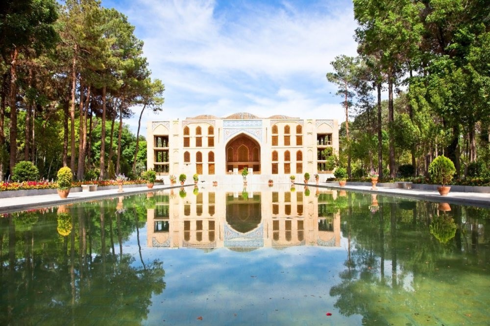 Chehel Sotoun Palace