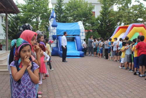 Play and pray: Mosque's playground draws kids