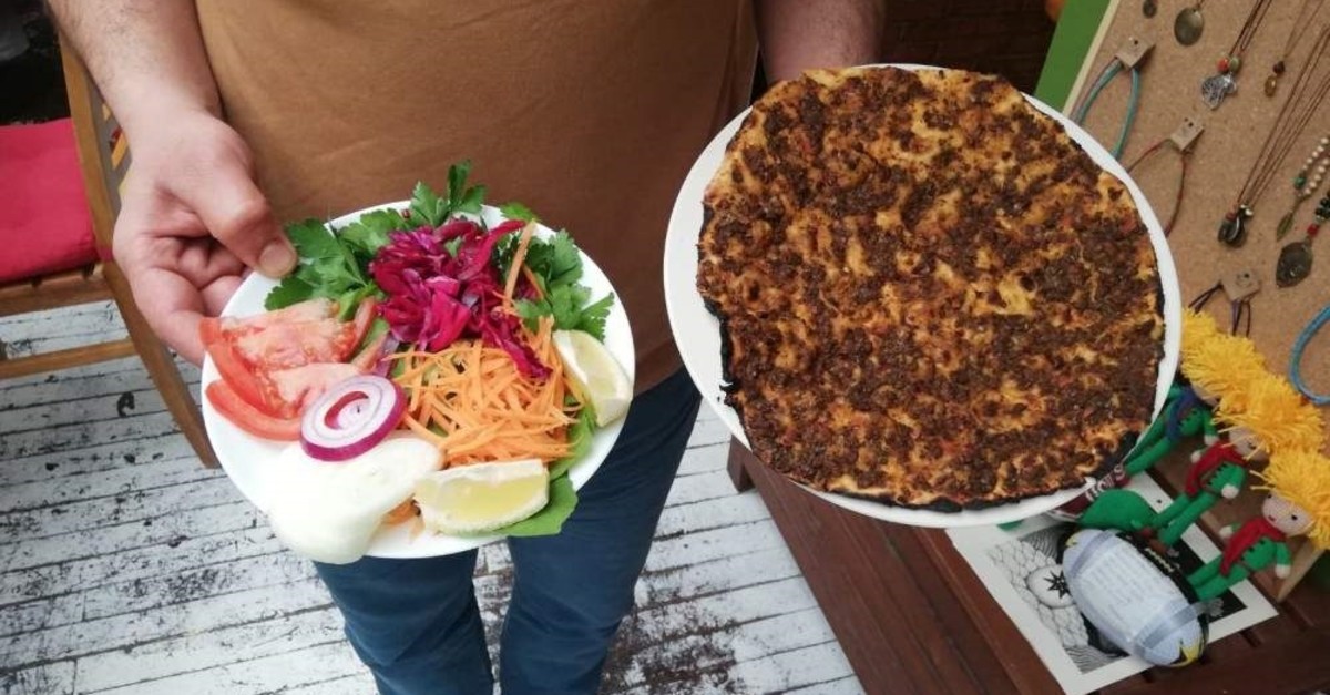 A Turkish vegan pizza is served in a vegan restaurant located in the capital Ankara. (DHA Photo)