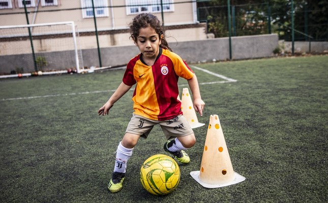 Iranian Child Soccer Prodigy Trains In Turkey Daily Sabah