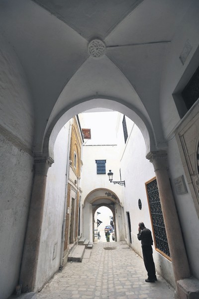Sabbaths in Tunisia's narrow streets witness cultural history