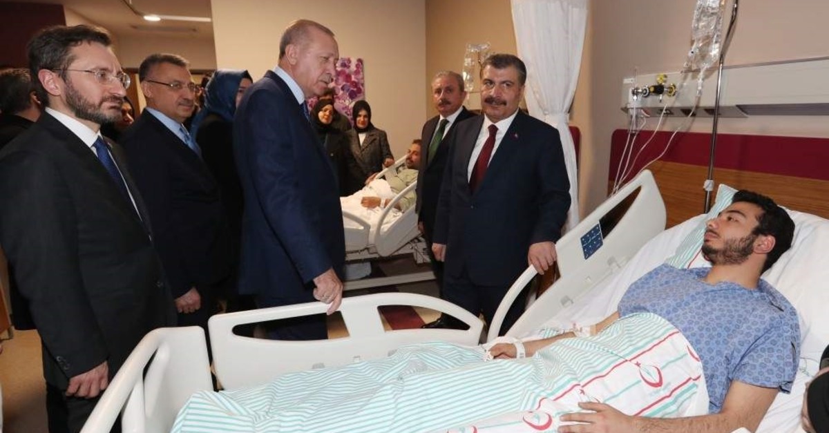 President Recep Tayyip Erdou011fan visits injured earthquake victims at a hospital in Elazu0131u011f, Jan. 25, 2020. (AA Photo)