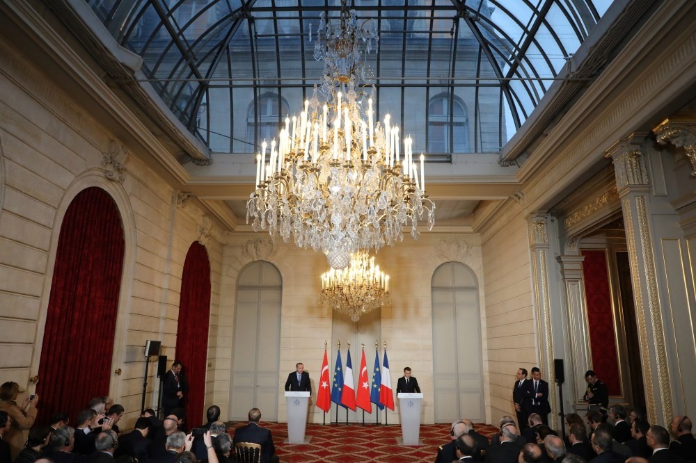 President Recep Tayyip Erdou011fan (L) and French President Emmanuel Macron (R) during their press conference at the Elysee Palace, Paris, Jan.5, 2018.