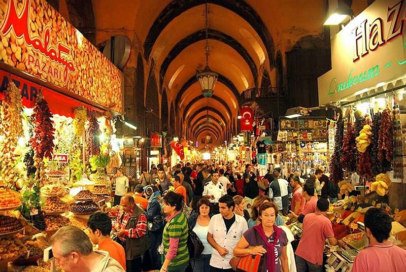 السوق المصري بإسطنبول مقصد كل السياح العرب في تركيا Daily Sabah Arabic