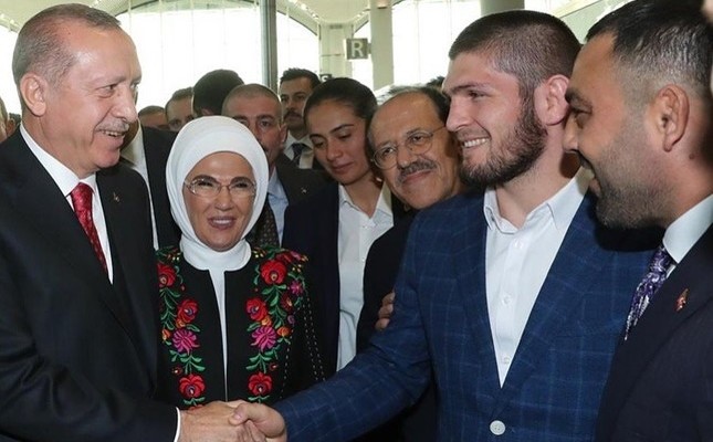 Нурмагомедов встретился с Эрдоганом на открытии аэропорта Стамбула