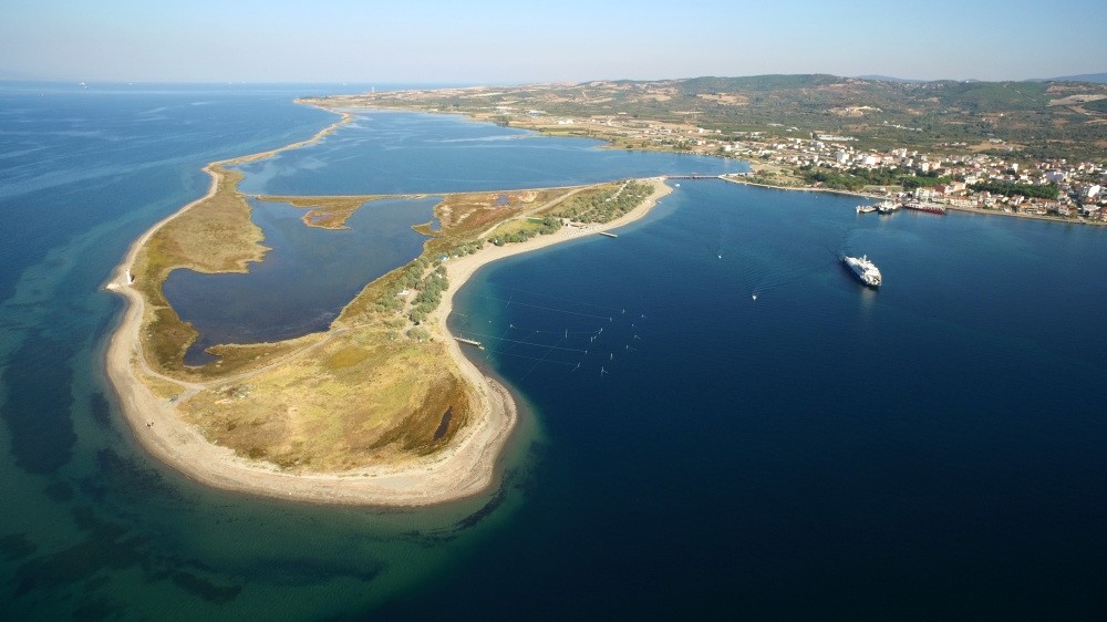 The ground laying ceremony of the u00c7anakkale 1915 Bridge, which will gain the title of the world's longest suspension bridge, will take place on March 18, the day of historic Dardanelles Victory of 1915.