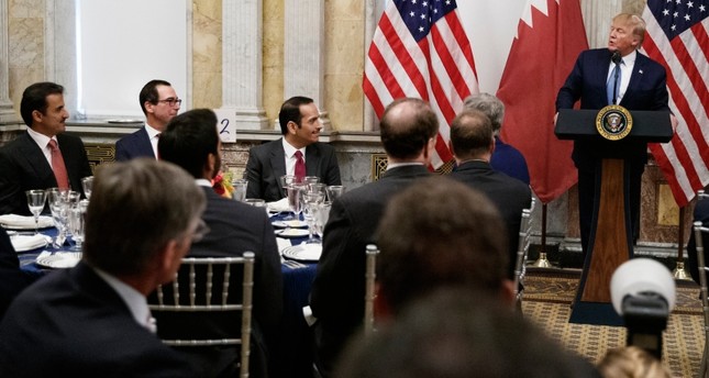 الرئيس الأمريكي ترامب يلقي كلمة في مأدبة عشاء أقامها وزير الخزانة ستيفن منوشن، بمناسبة زيارة أمير قطر  أسوشيتد برس