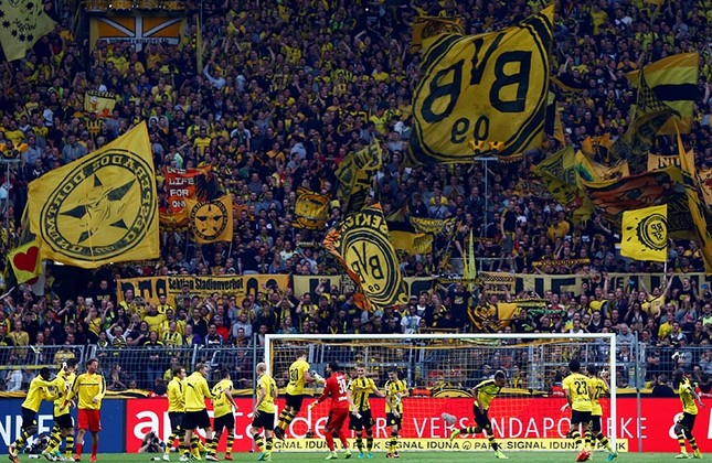 99.88 percent of Borussia Dortmund fans renew season ...