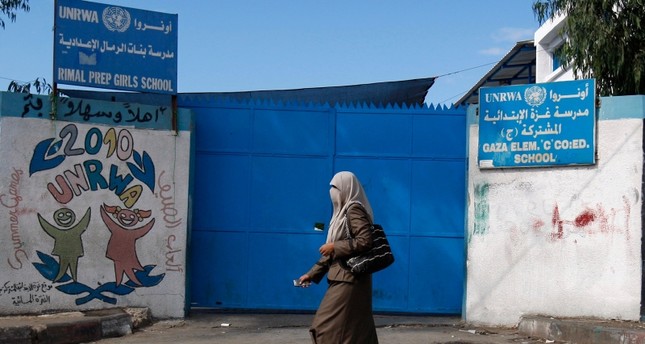 صورة أرشيفية لإحدى مدارس الأونروا في غزة AP