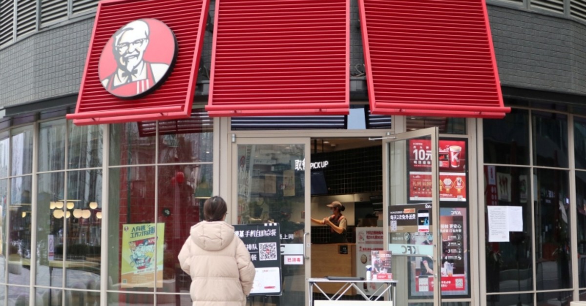 Fast Food Firms In China Step Up Contactless Pickup Delivery As Coronavirus Rages Daily Sabah