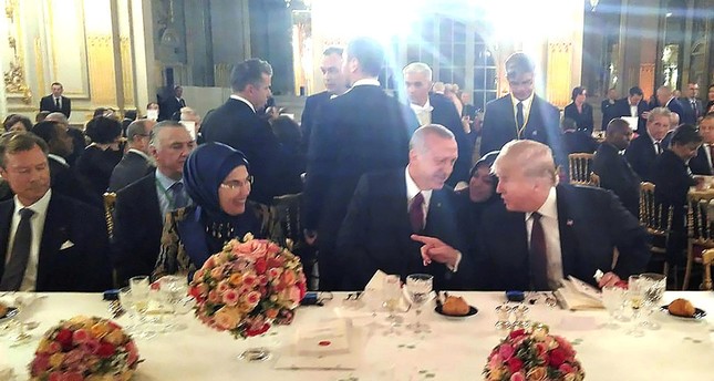 أردوغان يشارك في عشاء يجمع قادة العالم بباريس
