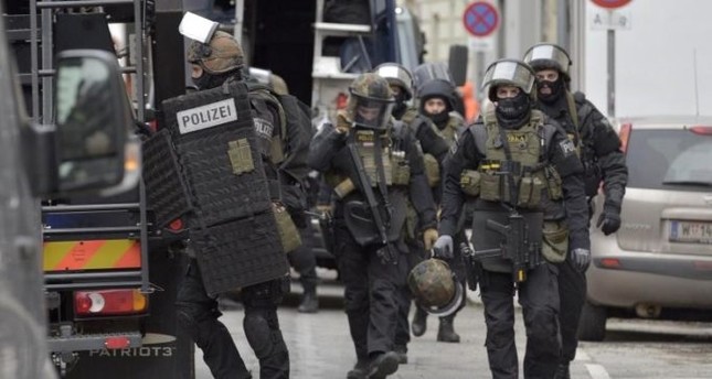 14 Daesh-Anhänger bei Polizeirazzien in Wien festgenommen