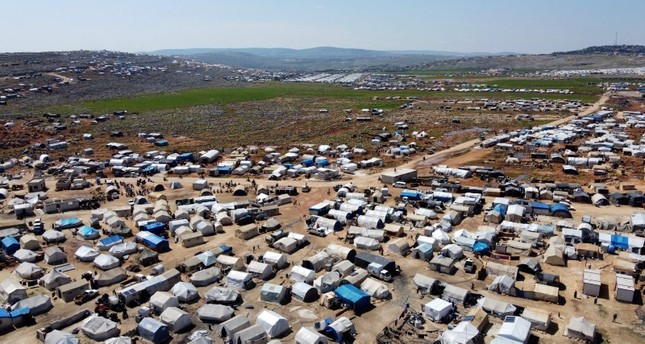 مخيم كفرلوسين للنازحين على الحدود بين سوريا وتركيا الفرنسية