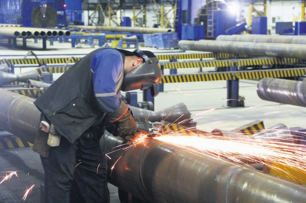 Around 7,500 exporting firms received TL 27.5 billion in loans from the Credit Guarantee Fund for financing their operations while a big portion of total TL 220 billion CGF loans went to manufacturing.