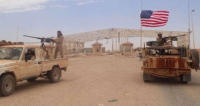 الجيش الأمريكي: قوات موالية للأسد تقصف قافلة عسكرية تابعة له في التنف