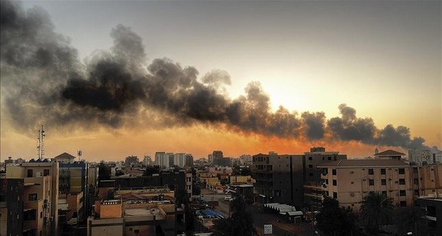 يتصاعد في العاصمة السودانية الخرطوم جراء اشتباكات بين الجيش السوداني وقوات الدعم السريع الأناضول