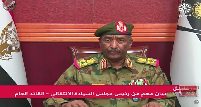 القائد العام للجيش السوداني عبد الفتاح البرهان في خطاب مباشر الأناضول