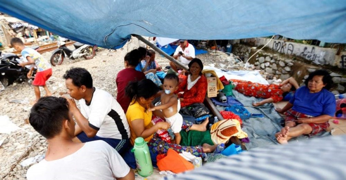 Displaced people because of the floods hide at a temporary shelter in Jakarta, Indonesia, January 3, 2020. (REUTERS Photo)