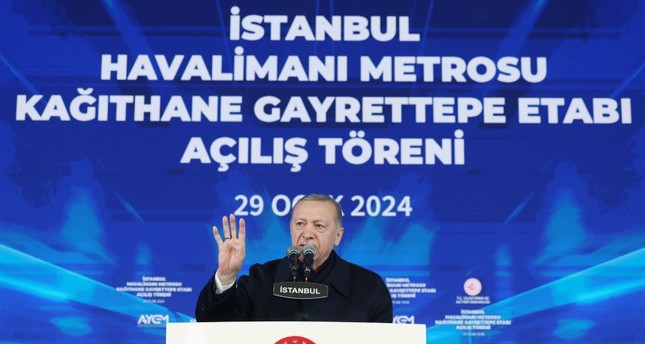 الرئيس رجب طيب أردوغان في افتتاح خط المترو، إسطنبول، تركيا، 29 يناير 2024. الأناضول
