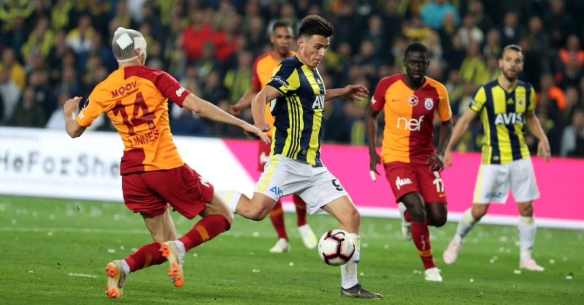 Galatasaray Fails To Break Spell At Kadikoy Draws 1 1 With Fenerbahce Daily Sabah