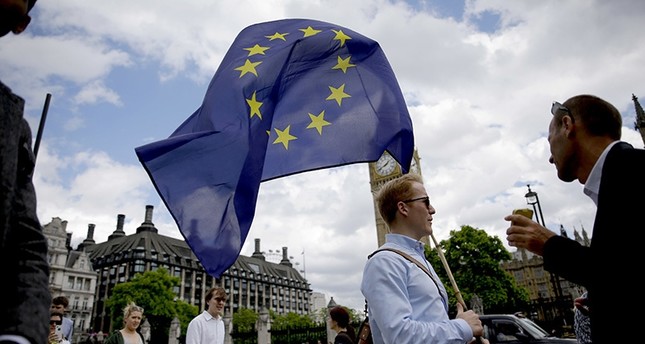 الدول الست المؤسسة للاتحاد الأوروبي تجتمع غداً لبحث أزمة الاستفتاء