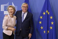 EU president-elect Ursula von der Leyen is welcomed by European Commission President Jean-Claude Juncker at EU headquarters, Brussels, July 4, 2019.