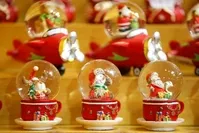 You can find cute decorations for Christmas and New Year's Eve at the holiday markets. (REUTERS)